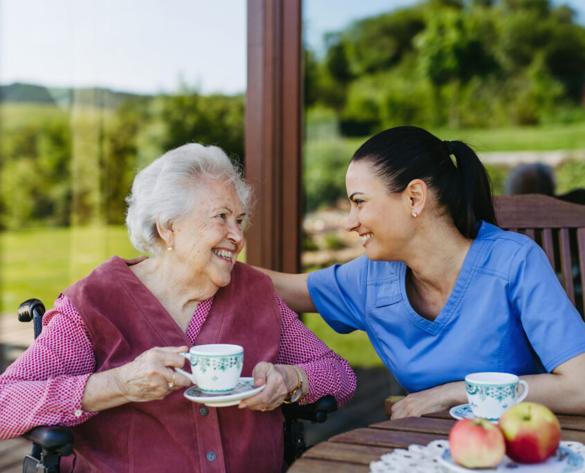 Compassionate In-Home Dementia Care for Seniors in Central Mississippi